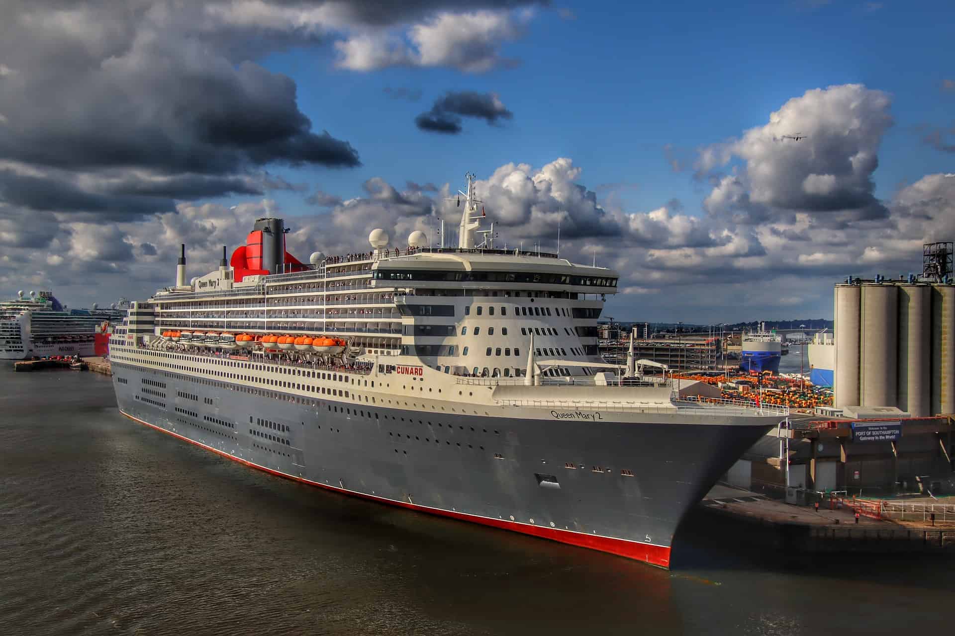 - Best Casino Cruise Stops in the World Queen Mary 2 in Southampton, UK.