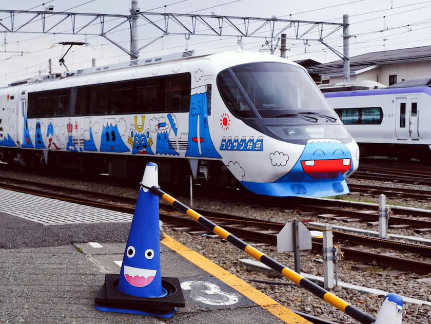 Japan's railway system - How to Navigate Japan's Railway System: Types, Tickets & Tips A train in Japan